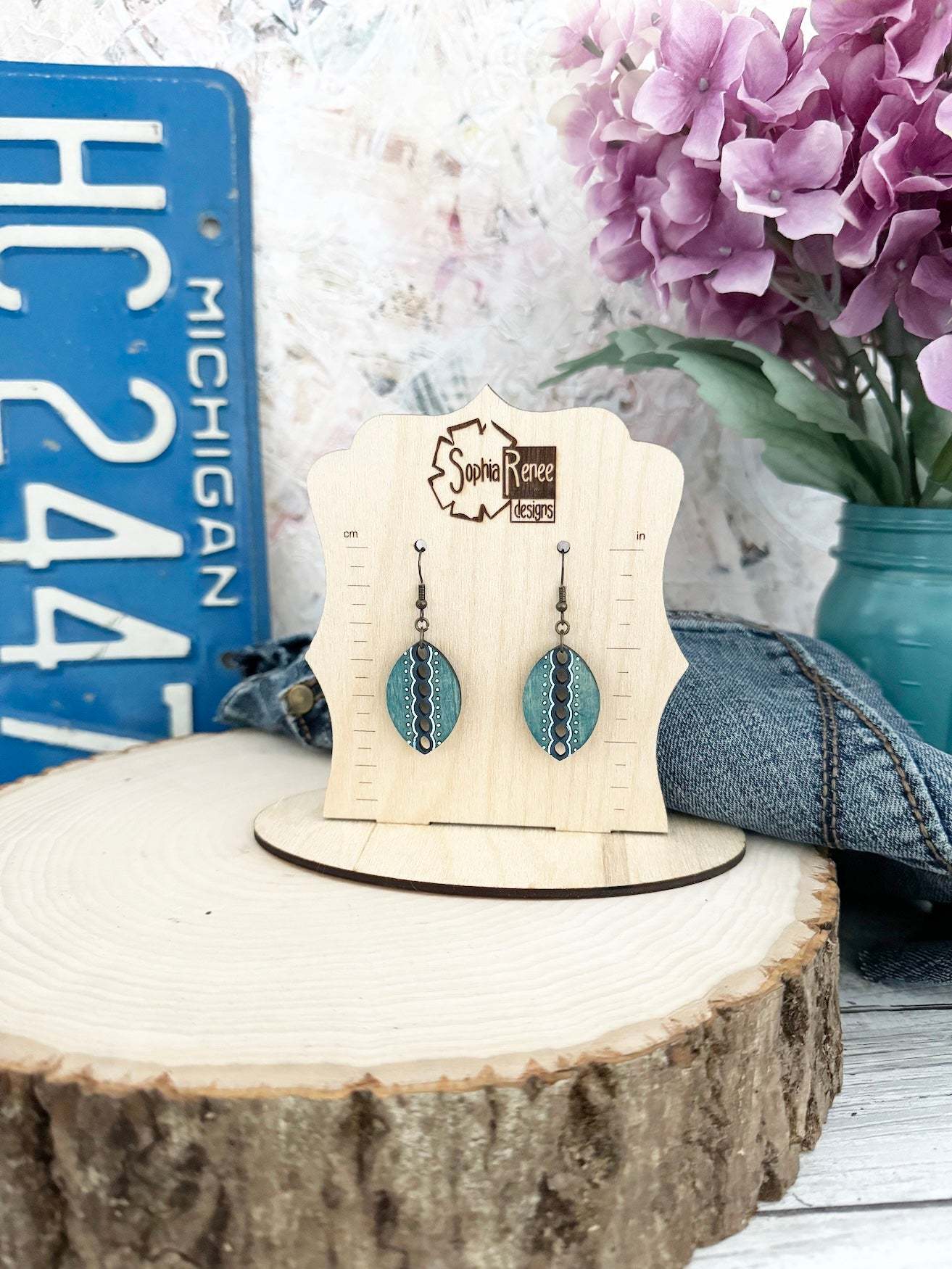 Heritage Ellipse Dangle Earrings
