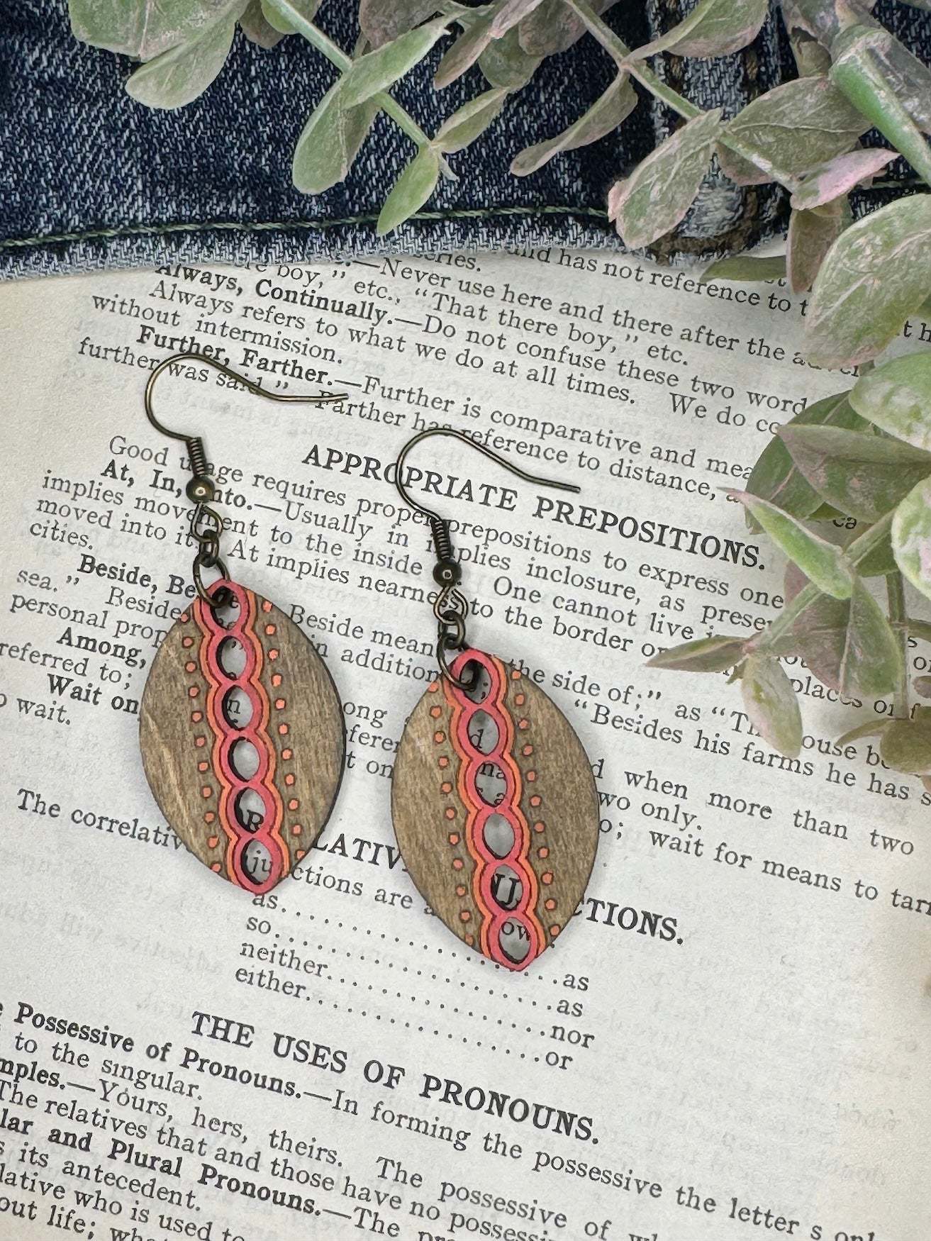 Heritage Ellipse Dangle Earrings