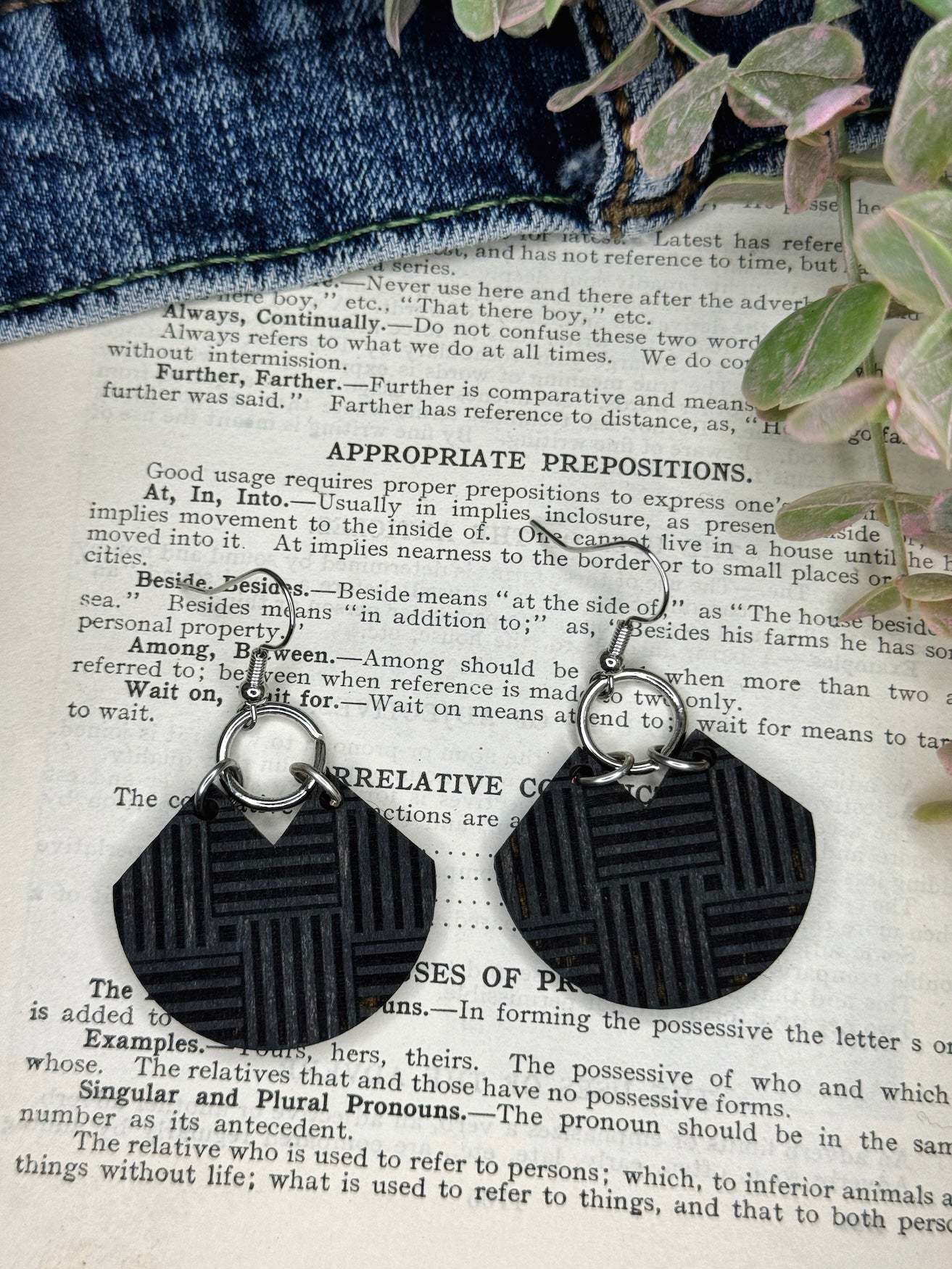 Linear Tiled Curve Wooden Earrings