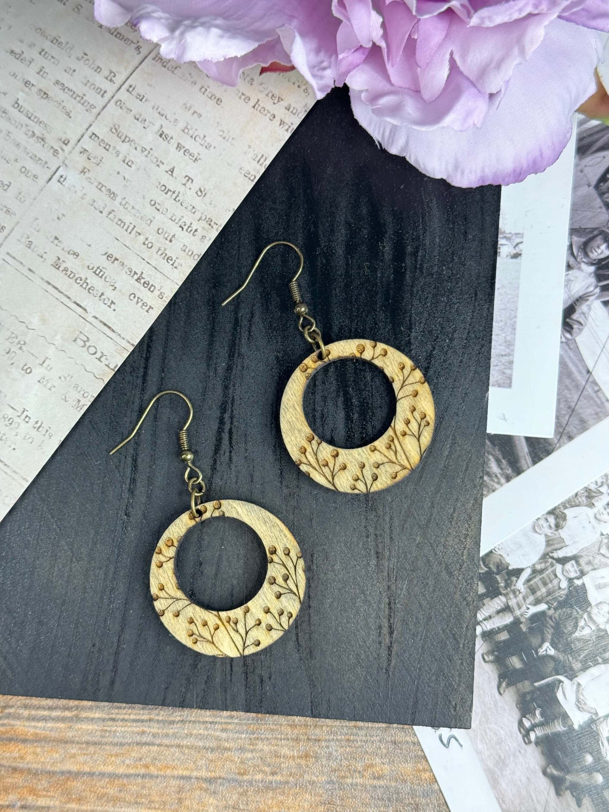 Circle Cut Out Blossom Dangle Earrings