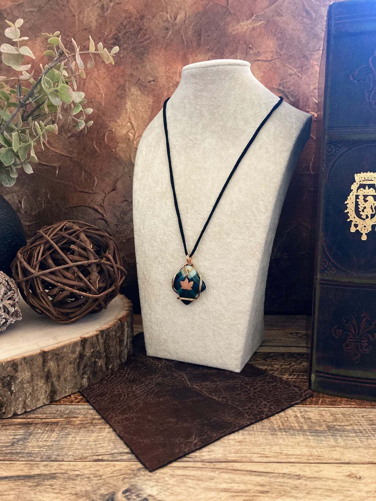 Pendant Necklace