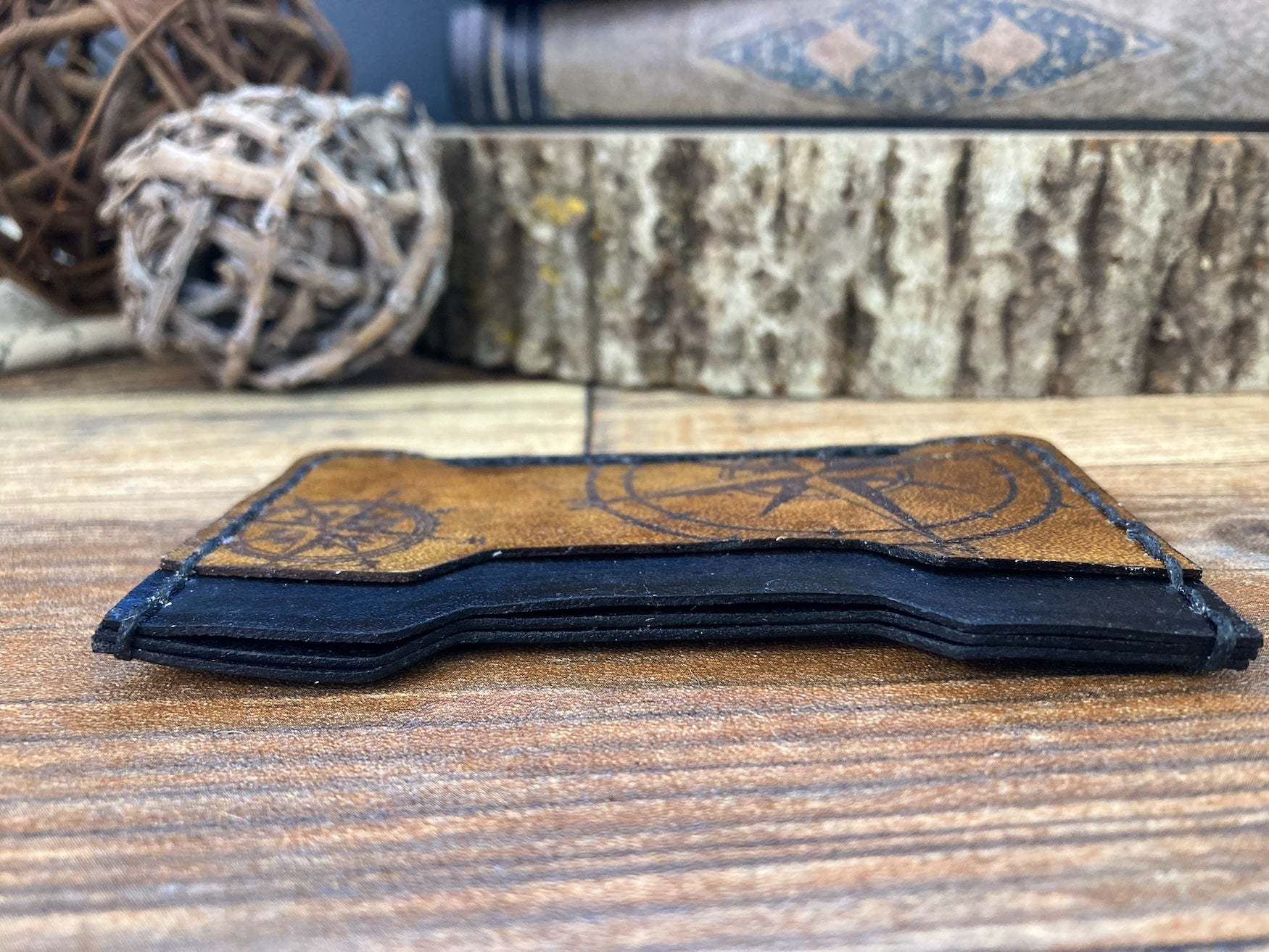 Compass Minimalist Wallet