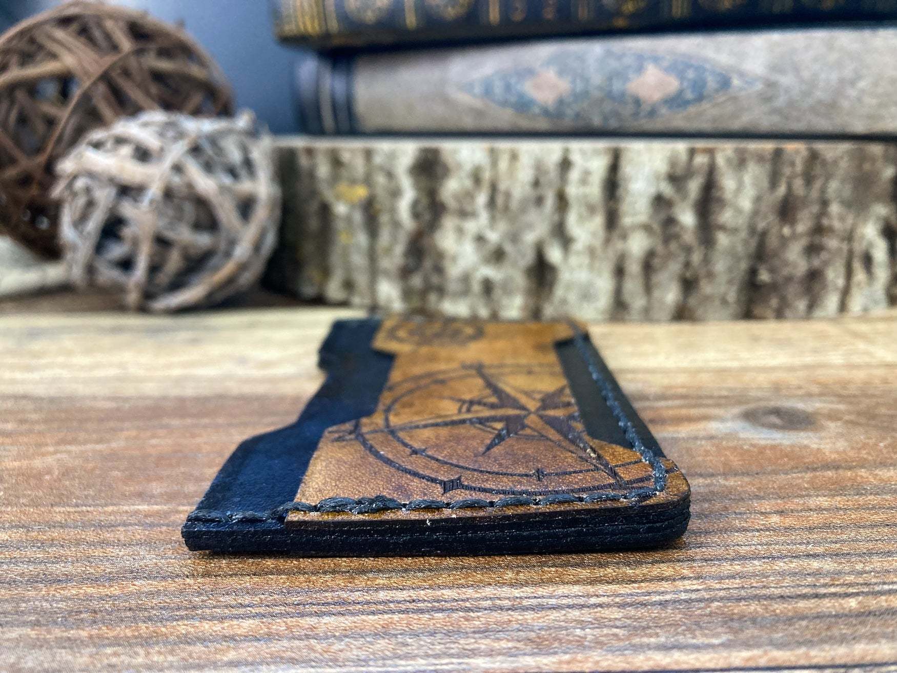 Compass Minimalist Wallet