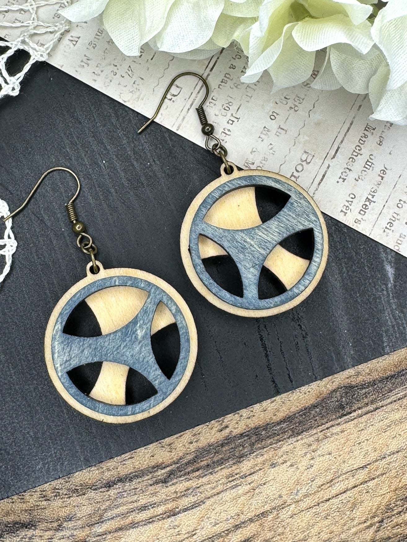 Duo Circle Cutout Earrings