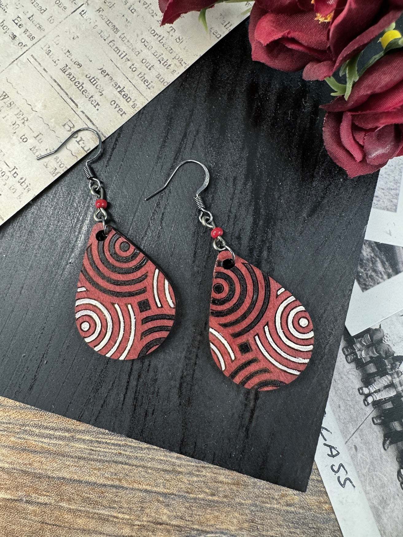 Geometric Circular Teardrop Dangle Earrings