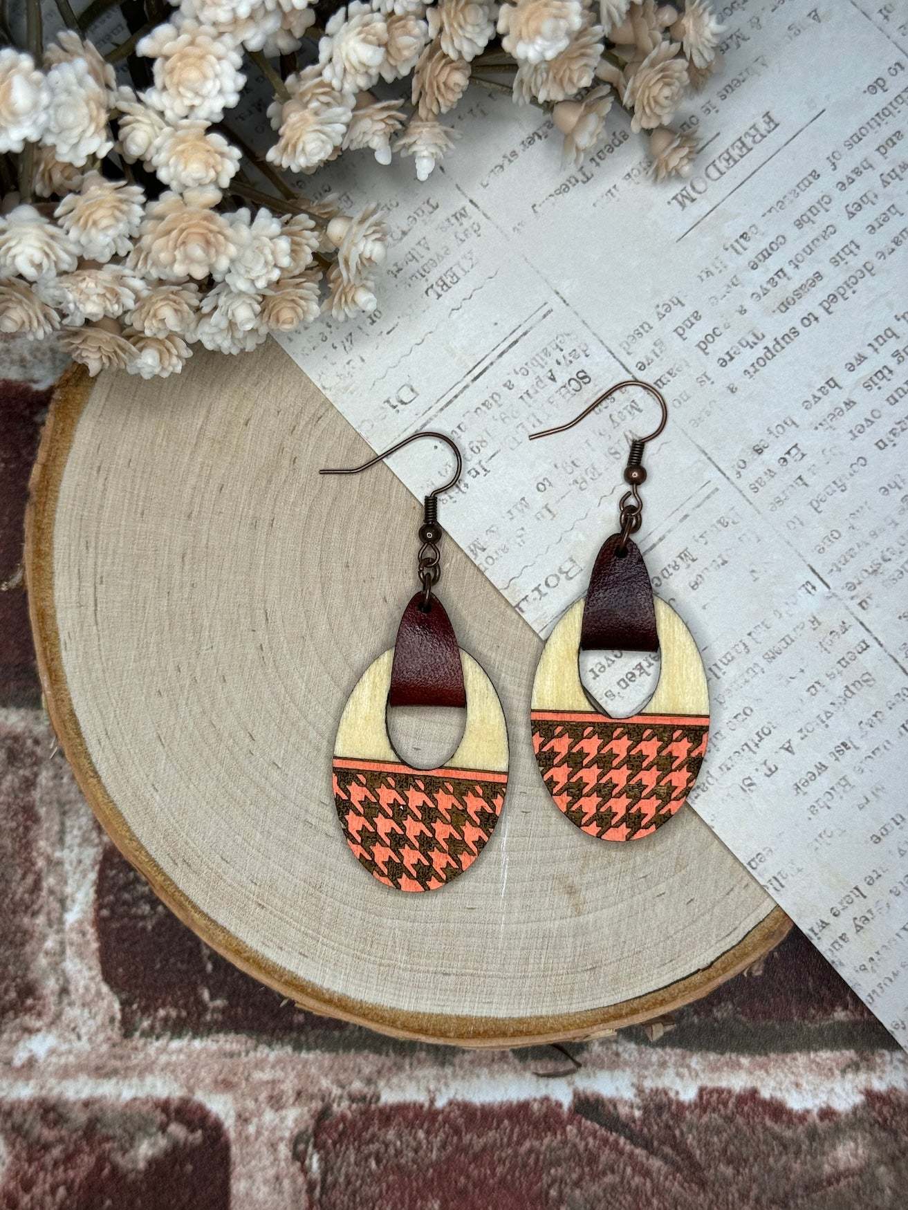 Houndstooth Oval Earrings