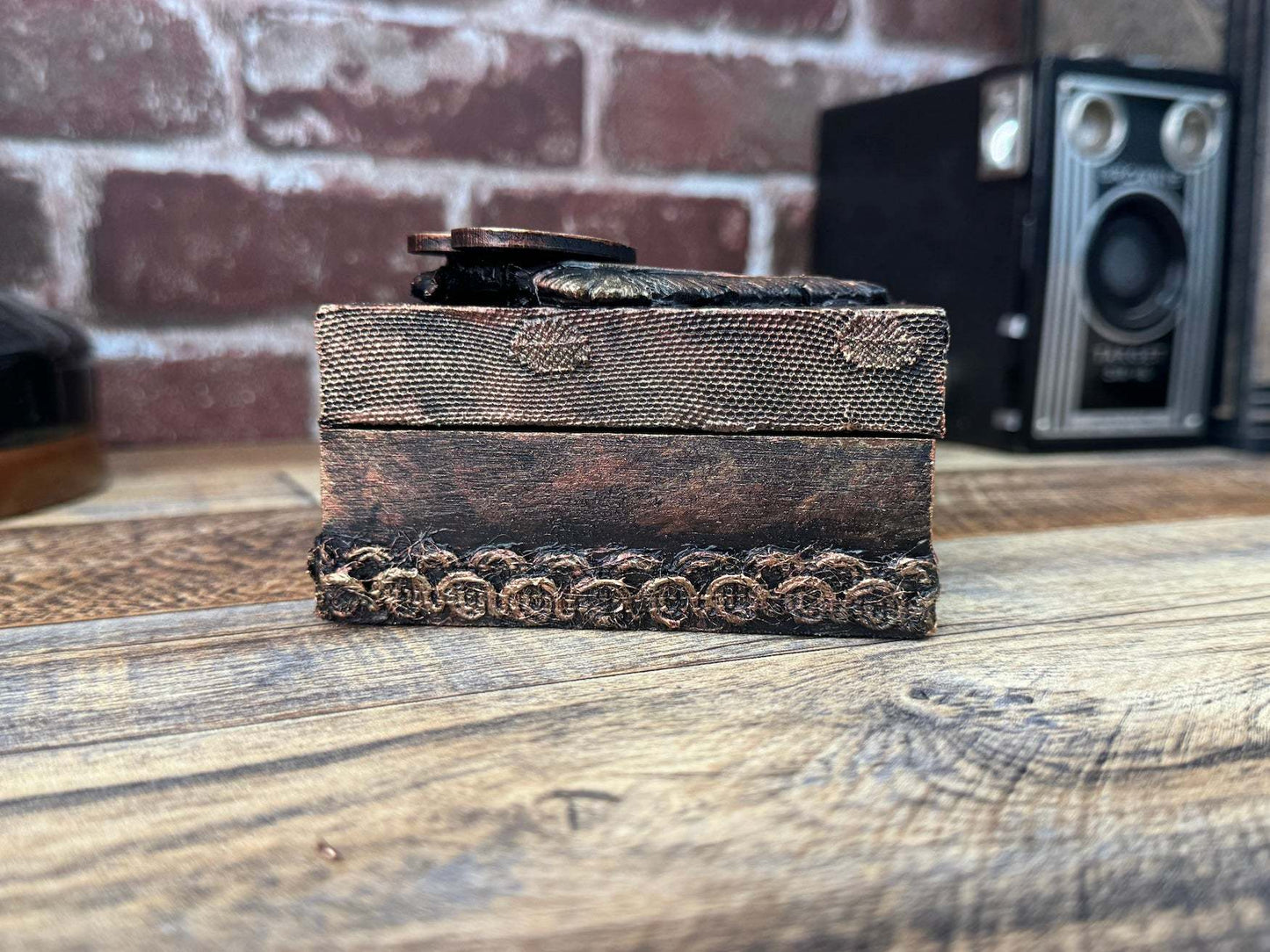 Inspire Antiqued Mini Steampunk Box