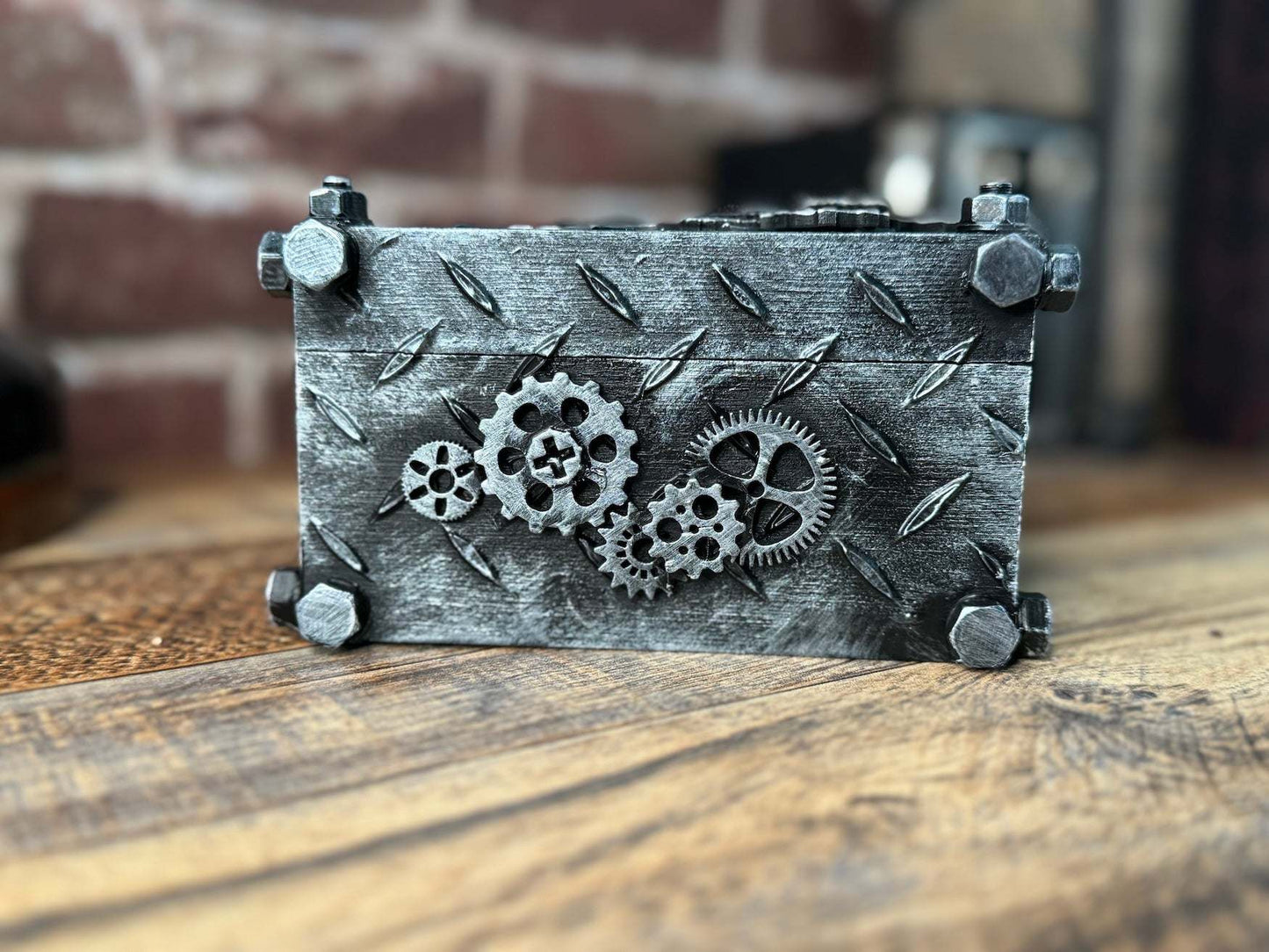 Steampunk Compass Diamond Plate Box