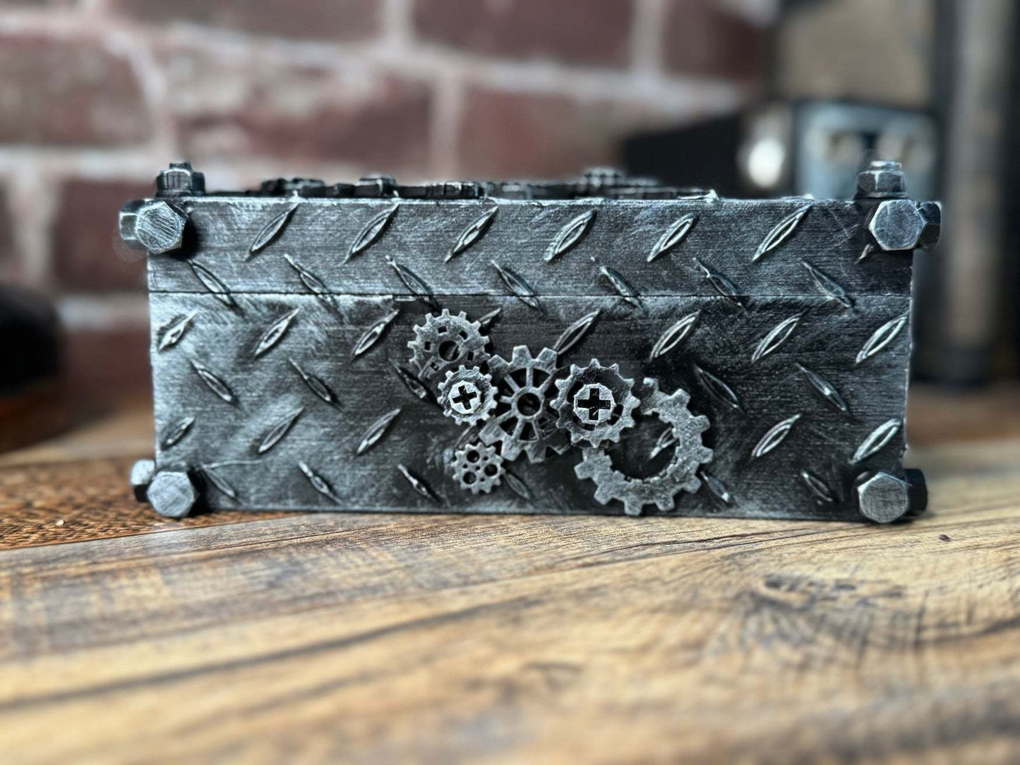 Steampunk Compass Diamond Plate Box