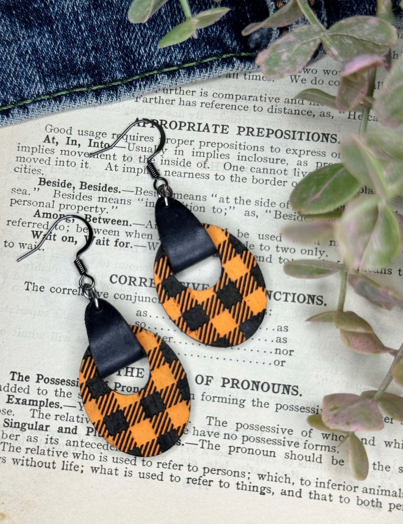 Oval Buffalo Plaid Dangle Earring with Leather