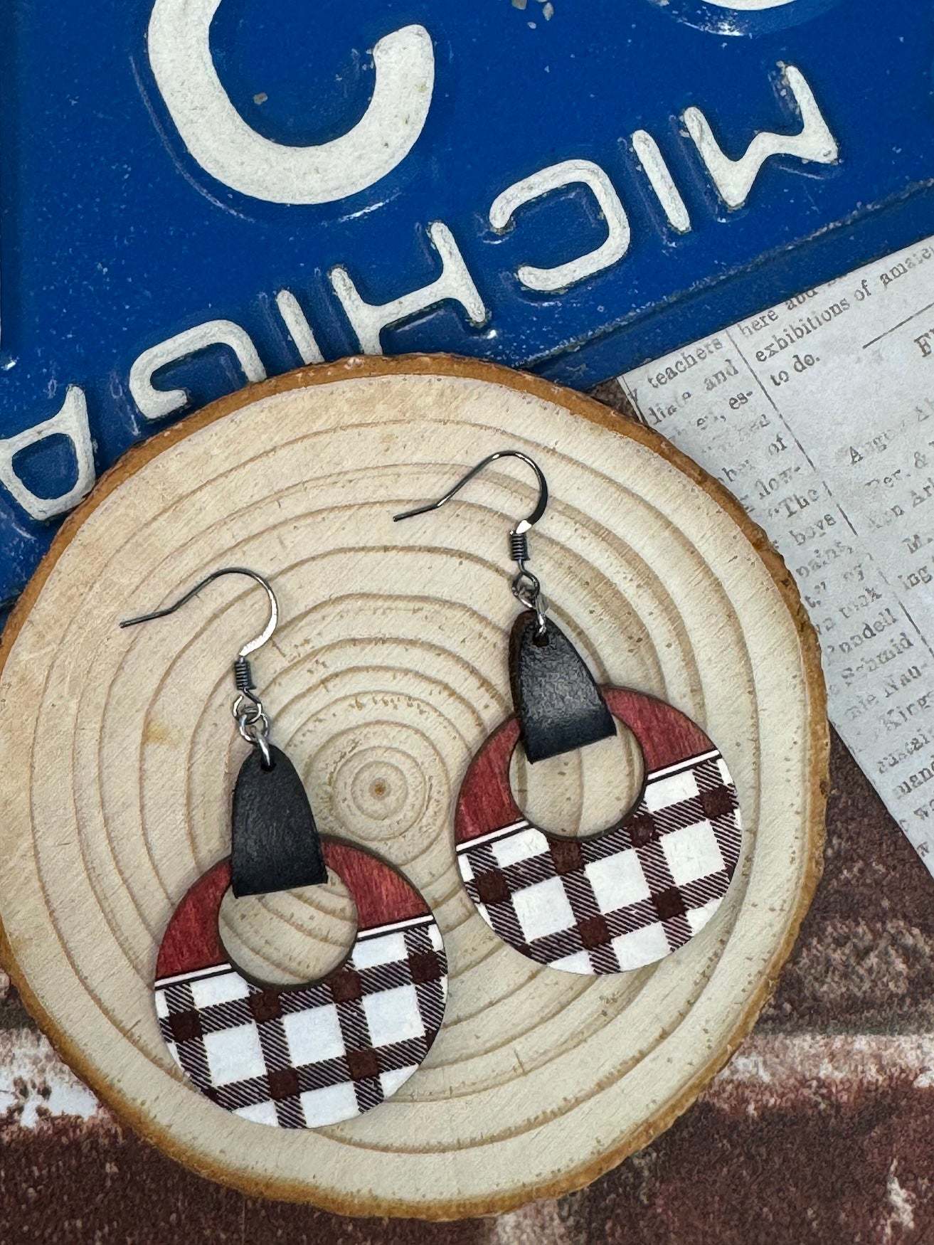Plaid Circular Wooden Earrings