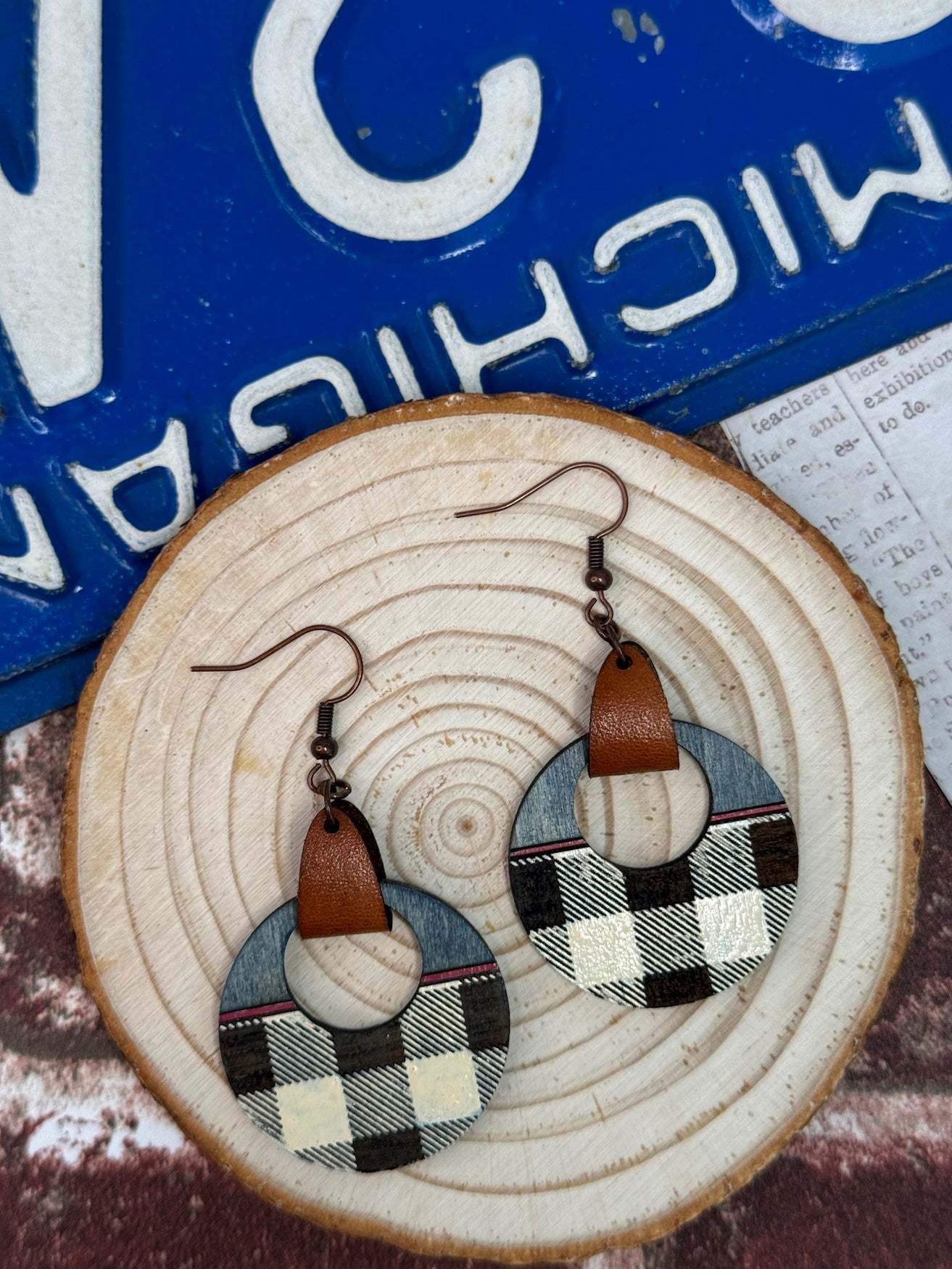 Plaid Circular Wooden Earrings