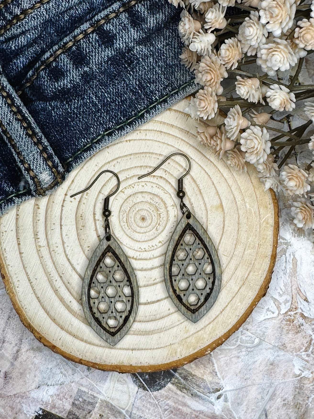 Rattan Pointed Teardrop Dangle Earrings