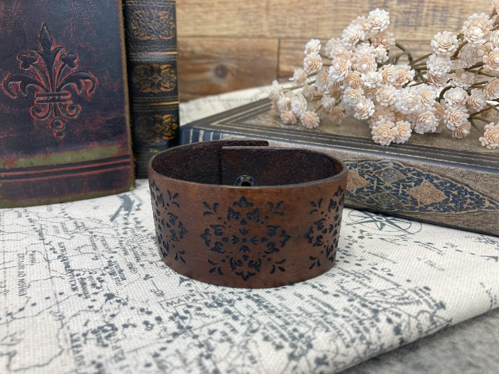 Tami Leather Cuff Bracelet - Antiqued Vintage Comfortable Design